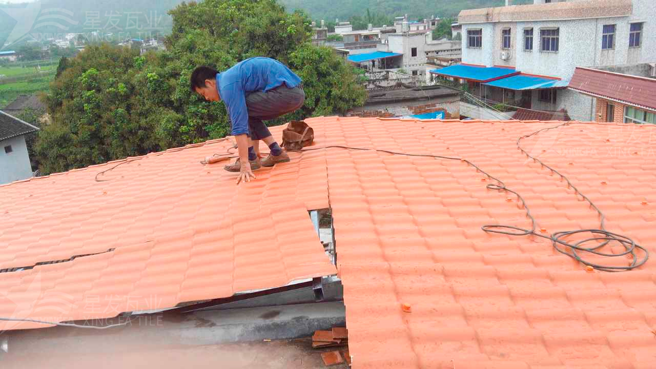 南宁屋顶铺设安装合成树脂瓦时，牢牢记住这3点，就不怕屋顶出问题！